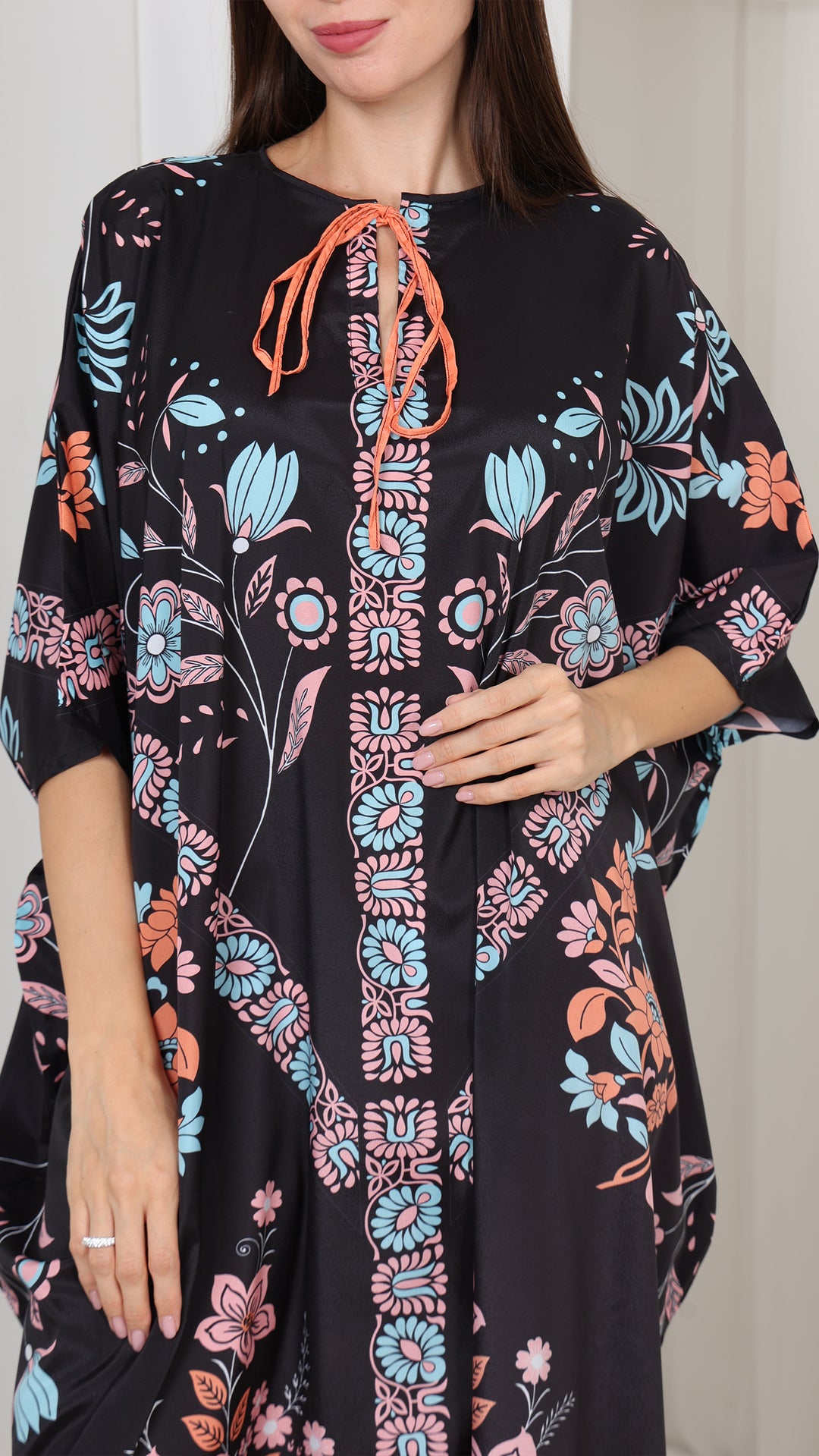 Isara Kaftan
