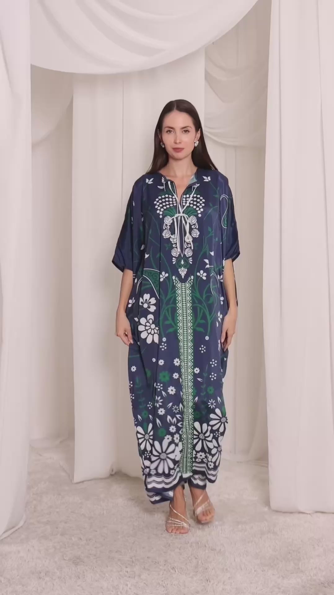 Coralia Kaftan